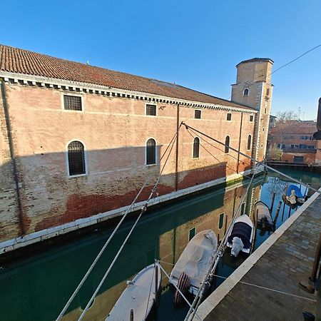 Castello Canal View Venecia Exterior foto